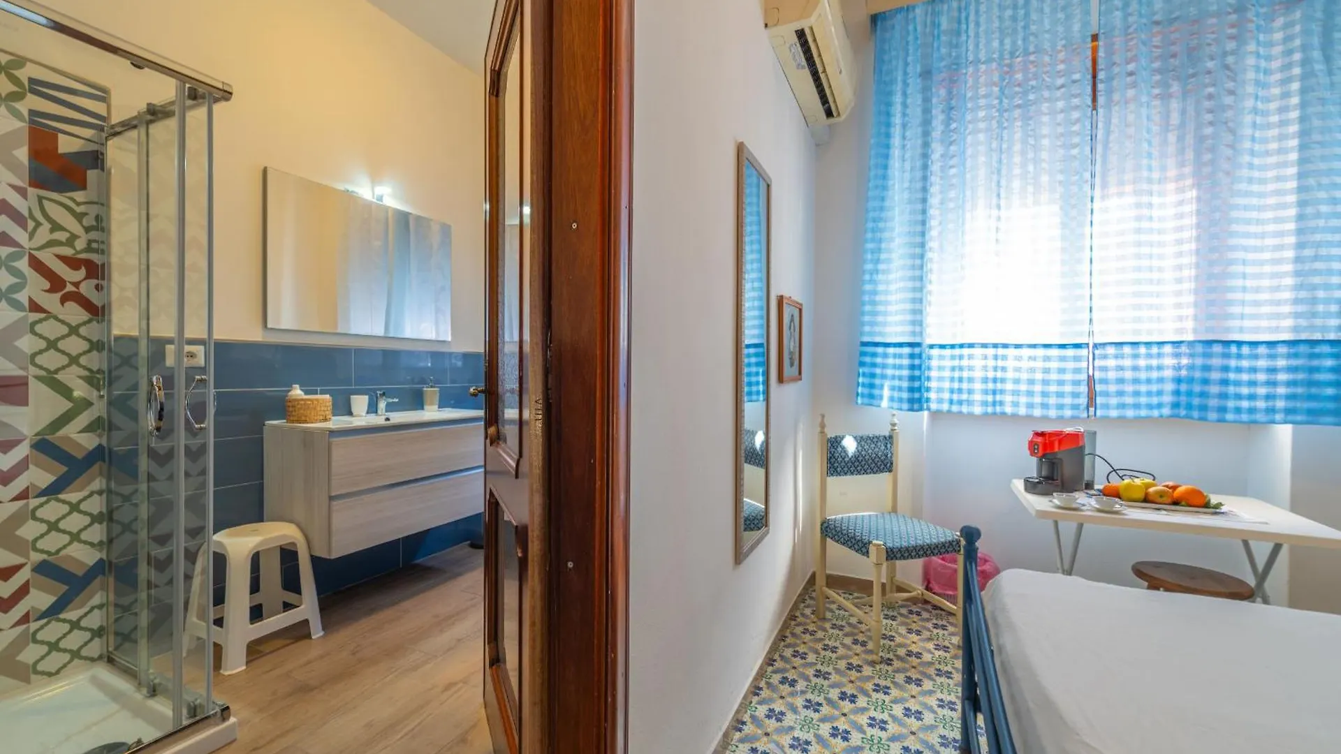 Emilia Room 2 Olbia